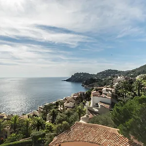 Club Port La Galère France