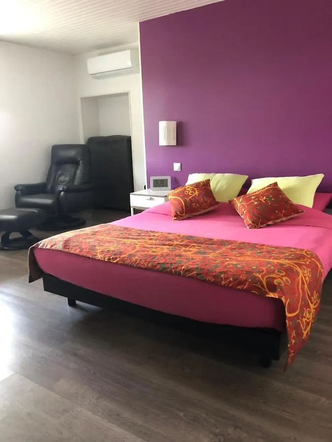 La Ferme Du Bonheur Bed & Breakfast Arbigny