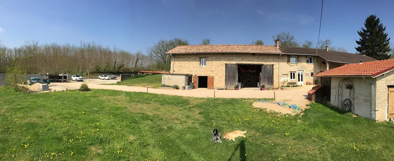 Bed and Breakfast La Ferme Du Bonheur Arbigny Bed & Breakfast